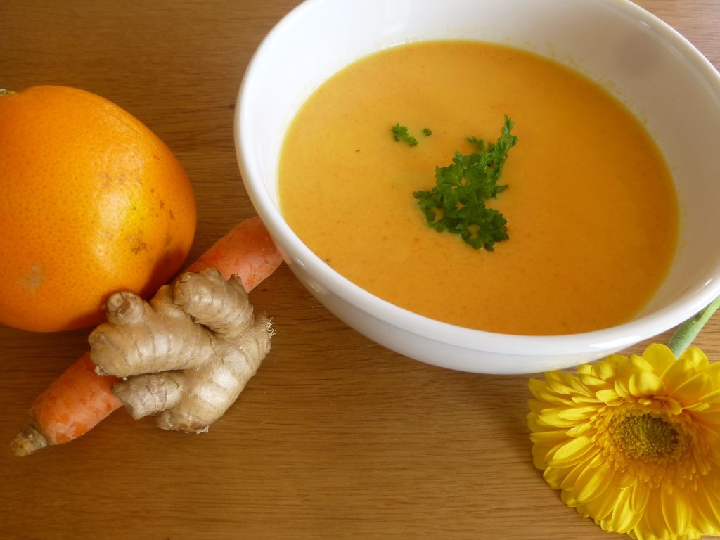 Möhren-Orangen-Ingwer Suppe - Muddis Kochen