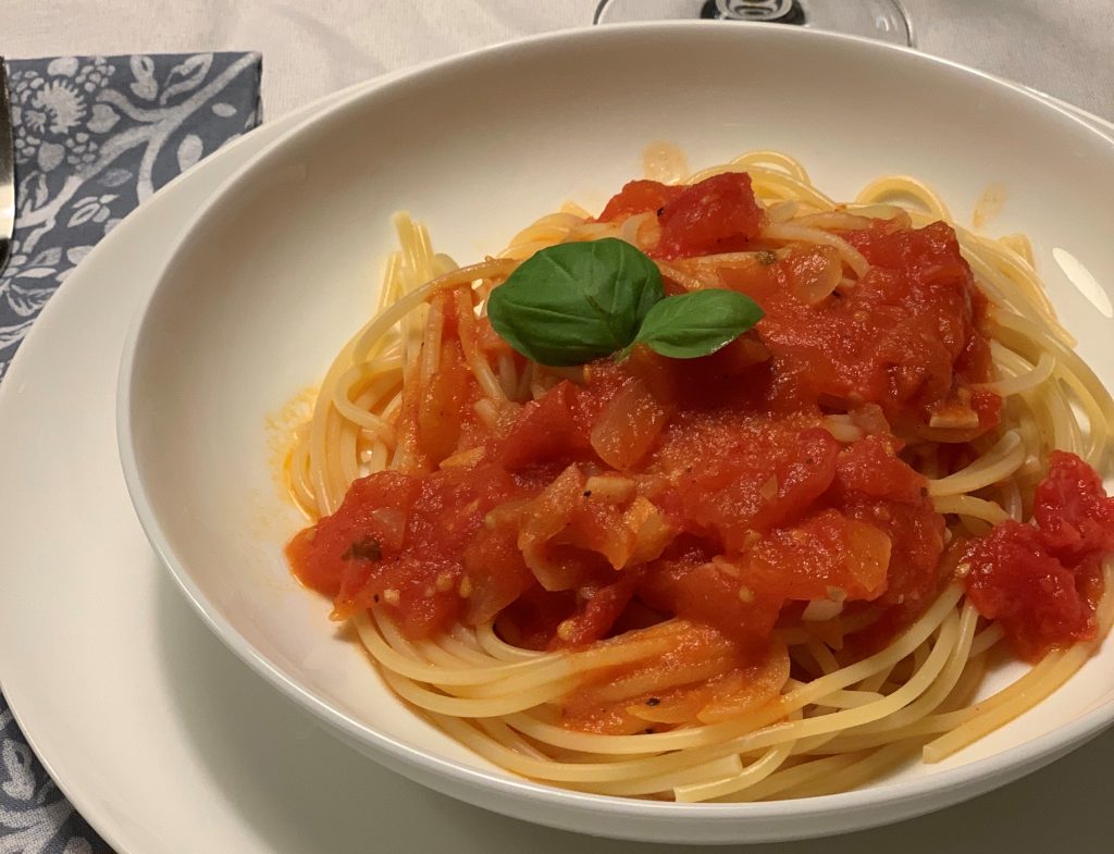 Schnelle und leckere Tomatensoße - Muddis kochen