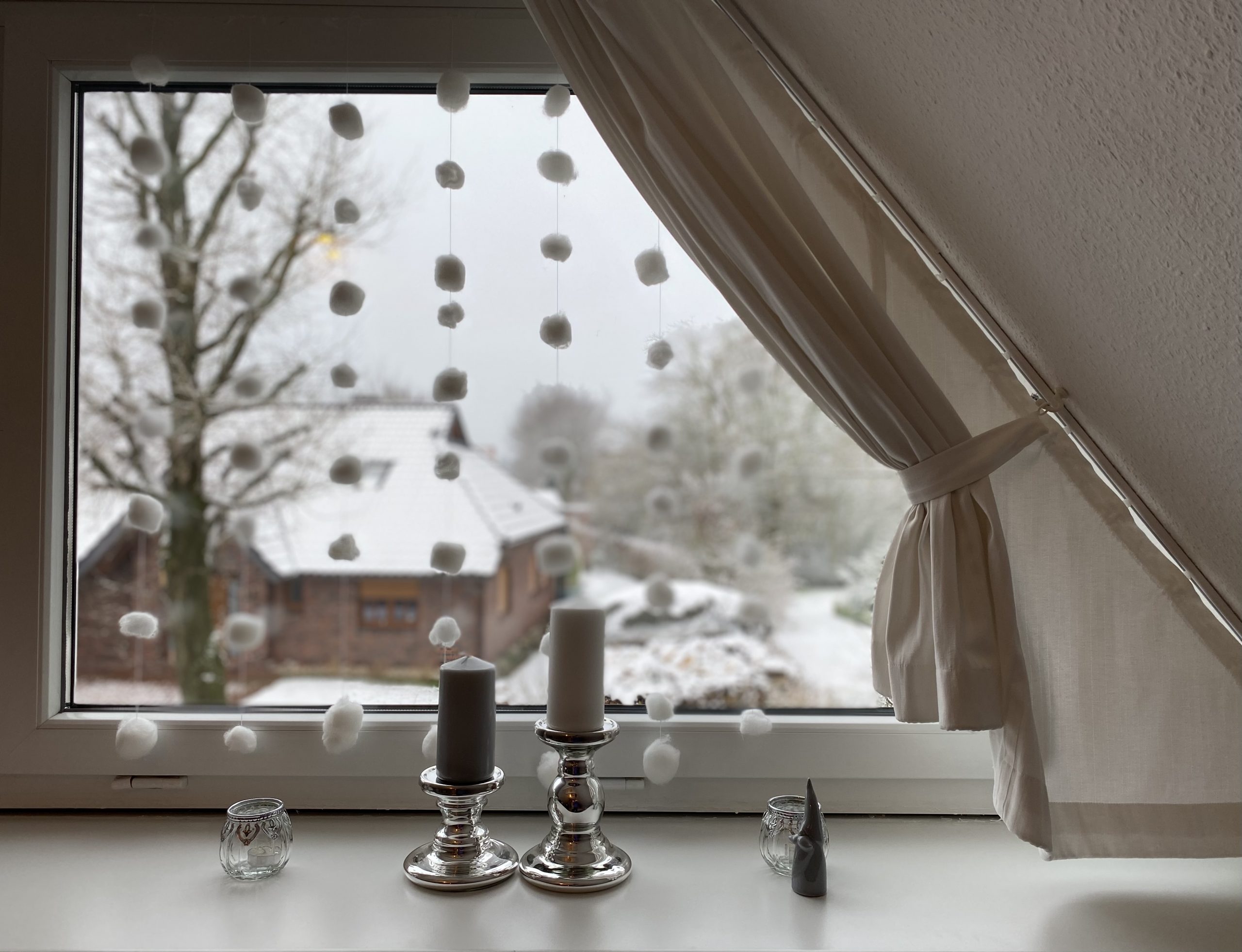 SchneeflockenGirlande fürs Fenster Muddis DIY Muddis