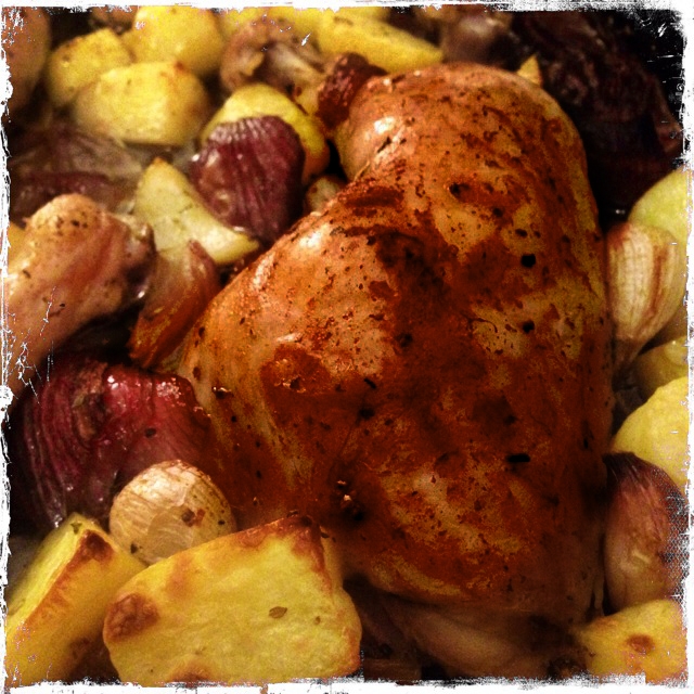 Hähnchenschenkel auf Kartoffeln