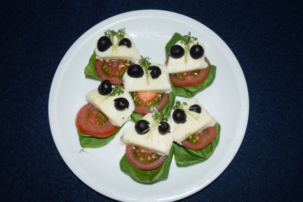 Gruselige Halloween Caprese - Muddis kochen