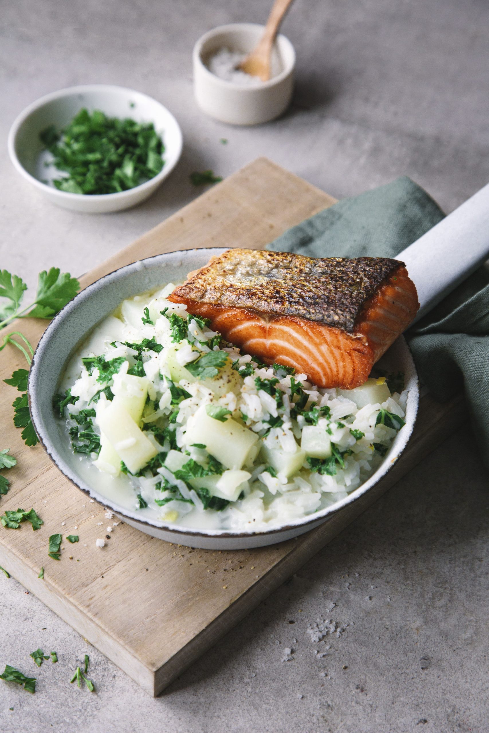 Gebratener_Lachs_mit_Kohlrabigemüse