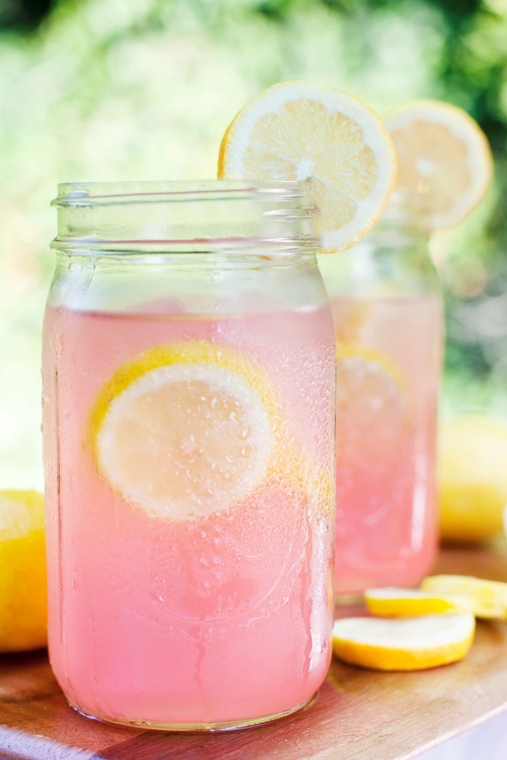 Rhabarber Limonade in Schraubgläsern - Rezept - Muddis kochen