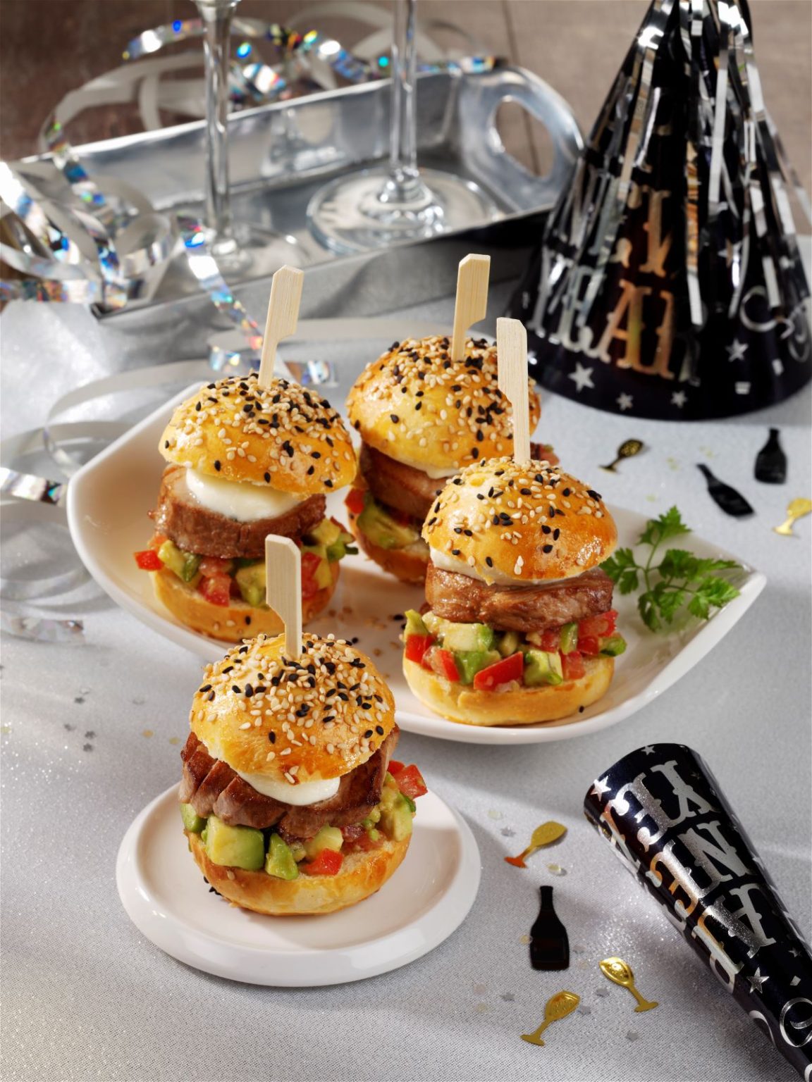 Mini-Burger mit Thunfisch und Käse zu Silvester - Muddis kochen