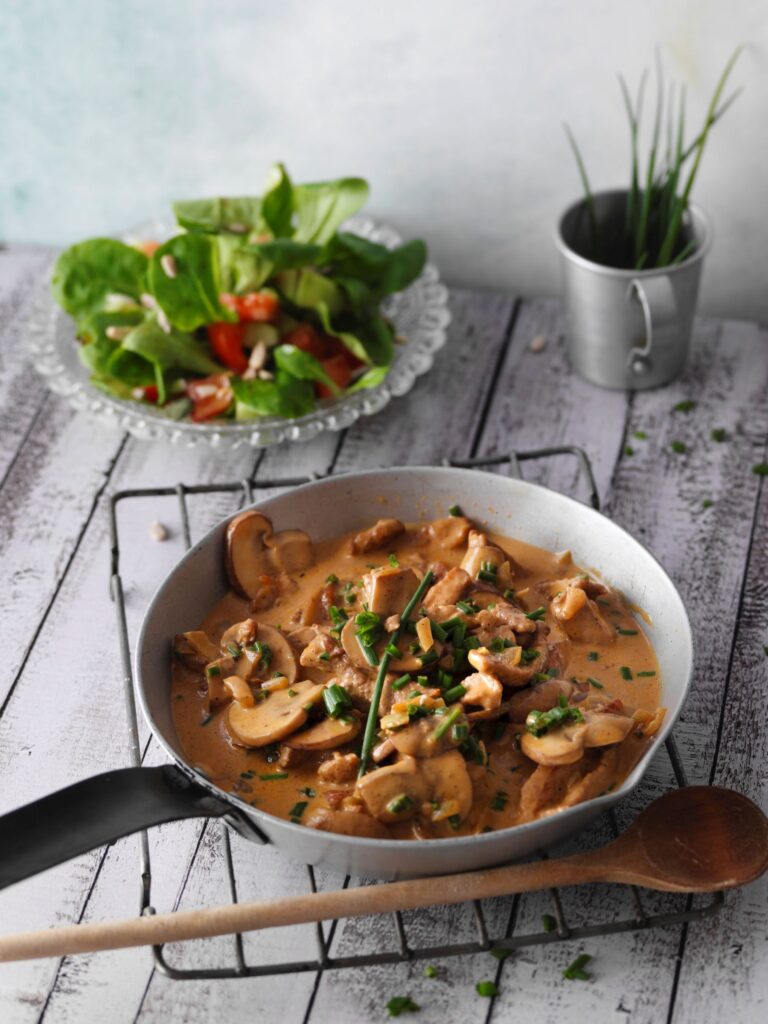 Schweinegeschnetzeltes mit Champignons - Muddis kochen Schweinegeschnetzeltes mit Champignons - Muddis kochen